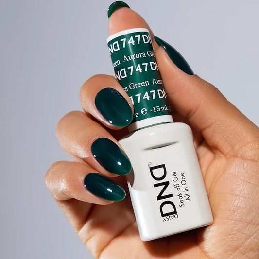 DND Aurora Green 747 gel and lacquer polish bottles, DND polish Canada