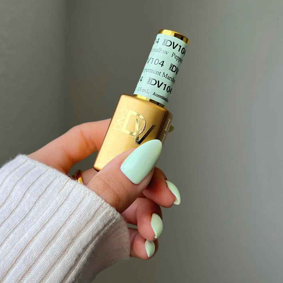 DIVA #104 Peppermint Marshmallow - Diva Duo Gel & Lacquer - CM Nails & Beauty Supply