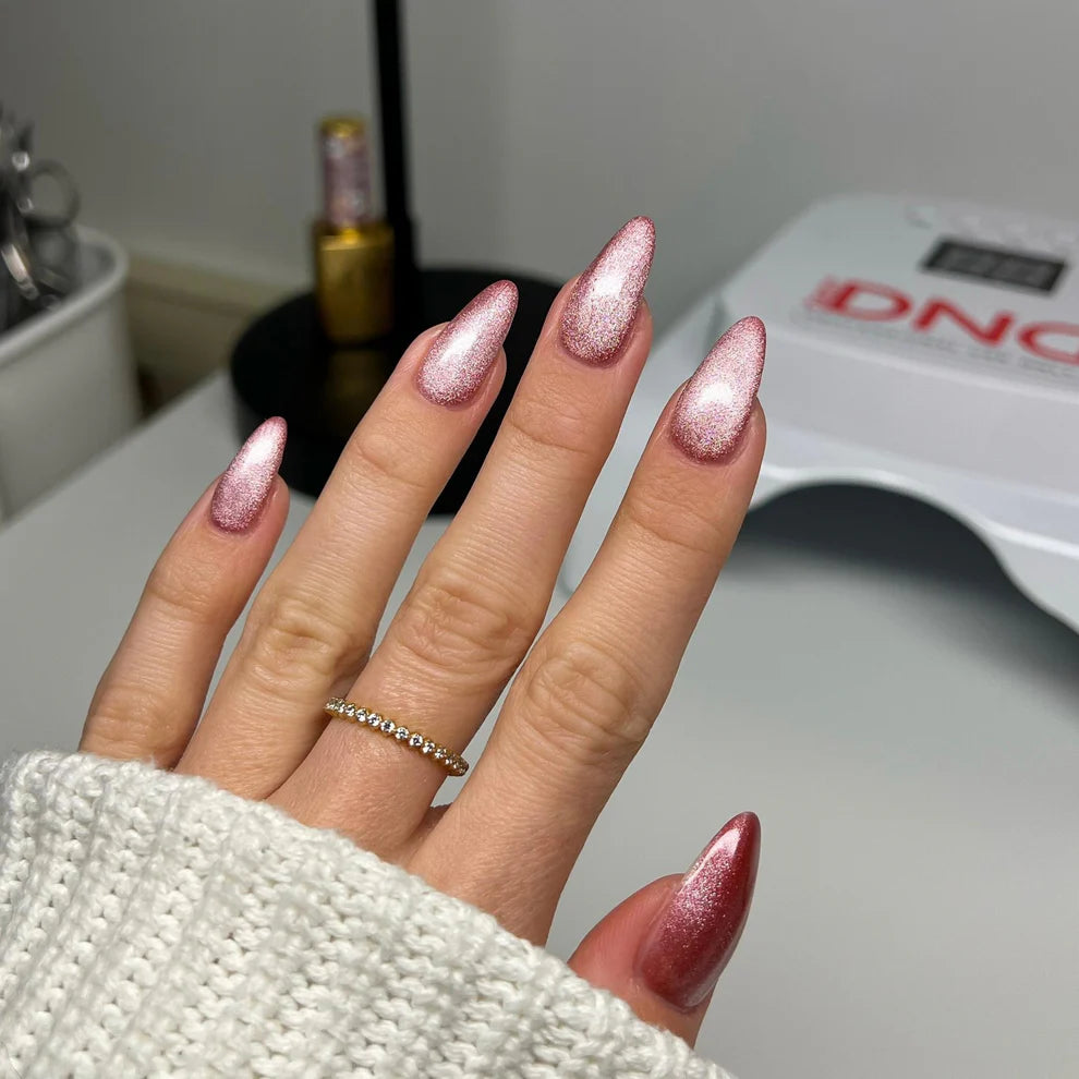 DND Diva 9D Cat Eye Gel Polish #29 - Wanna Be Yours - CM Nails & Beauty Supply