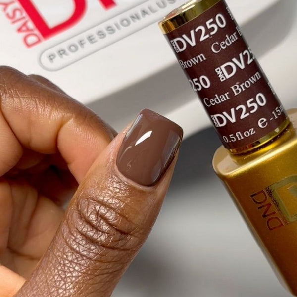 DND Duo Gel &  Lacquer Diva #250 Cedar Brown