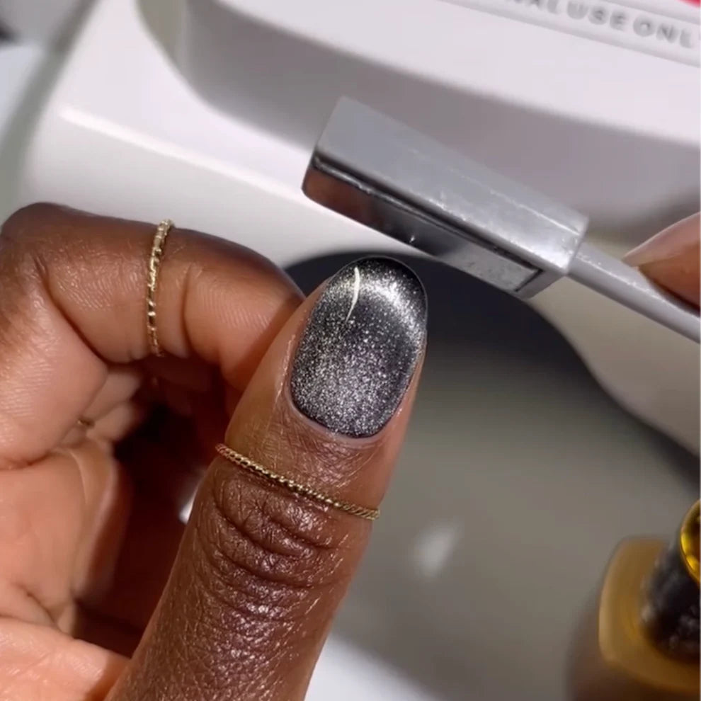 Cat Eye Nail Magnet by DND – Tool for Magnetic Gel Polish Designs - CM Nails & Beauty Supply