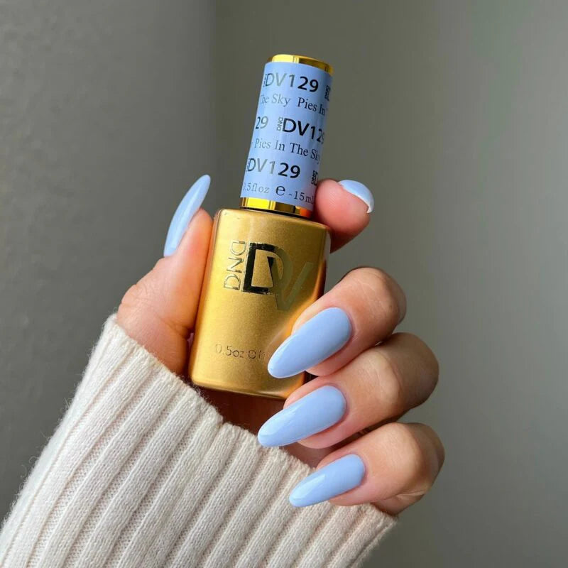 DIVA by DND 129 Pies in the Sky gel polish color swatch on nails