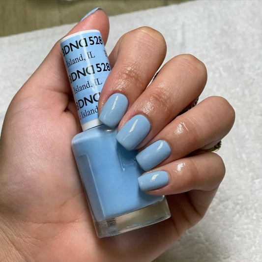 DND Blue Island #528 manicure featuring a soft chic baby blue gel polish finish.