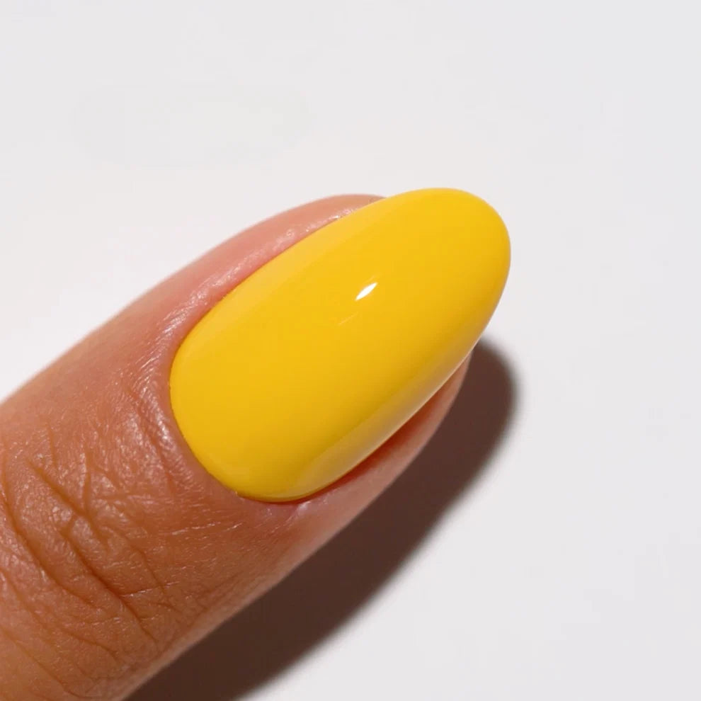 DND Buttered Corn #746 yellow nail lacquer