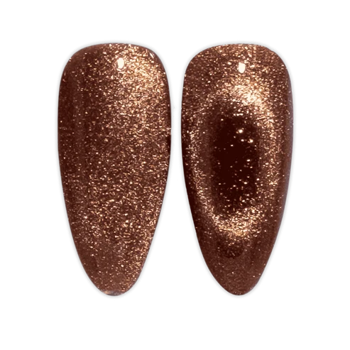 Close up swatch of DND Diva Cat Eye Gel Polish #18 Toffee Crisp showing the brown sugar cat eye nail polish effect.