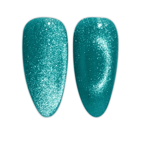 Close up swatch of DND Diva Cat Eye Gel Polish #20 Leopard Mint showing the turquoise mint cat eye nail polish effect.