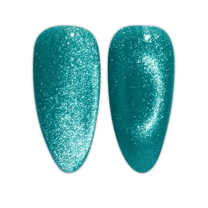 Close up swatch of DND Diva Cat Eye Gel Polish #20 Leopard Mint showing the turquoise mint cat eye nail polish effect.