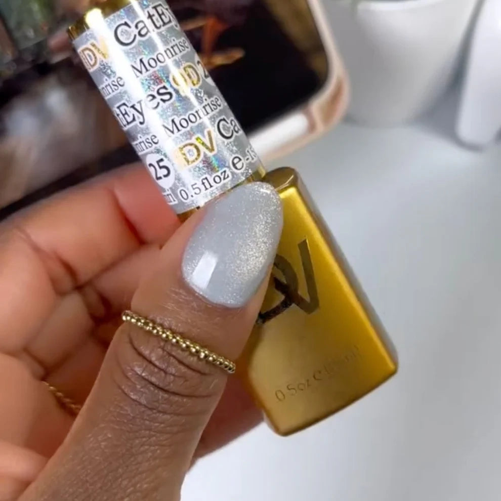 DND DIVA cat eye nail colors silver shade Moonrise 25