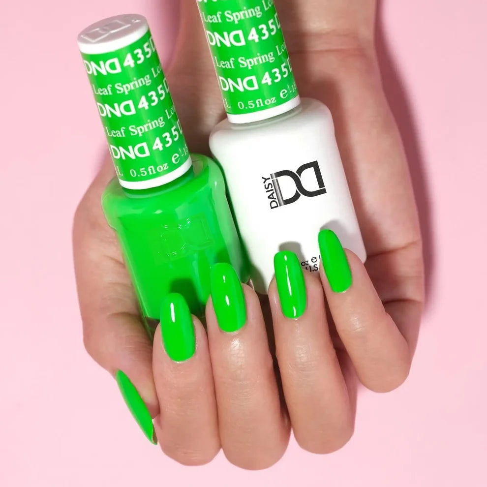 DND Spring Leaf #435 colour swatch showing the fresh spring green nail polish shade.