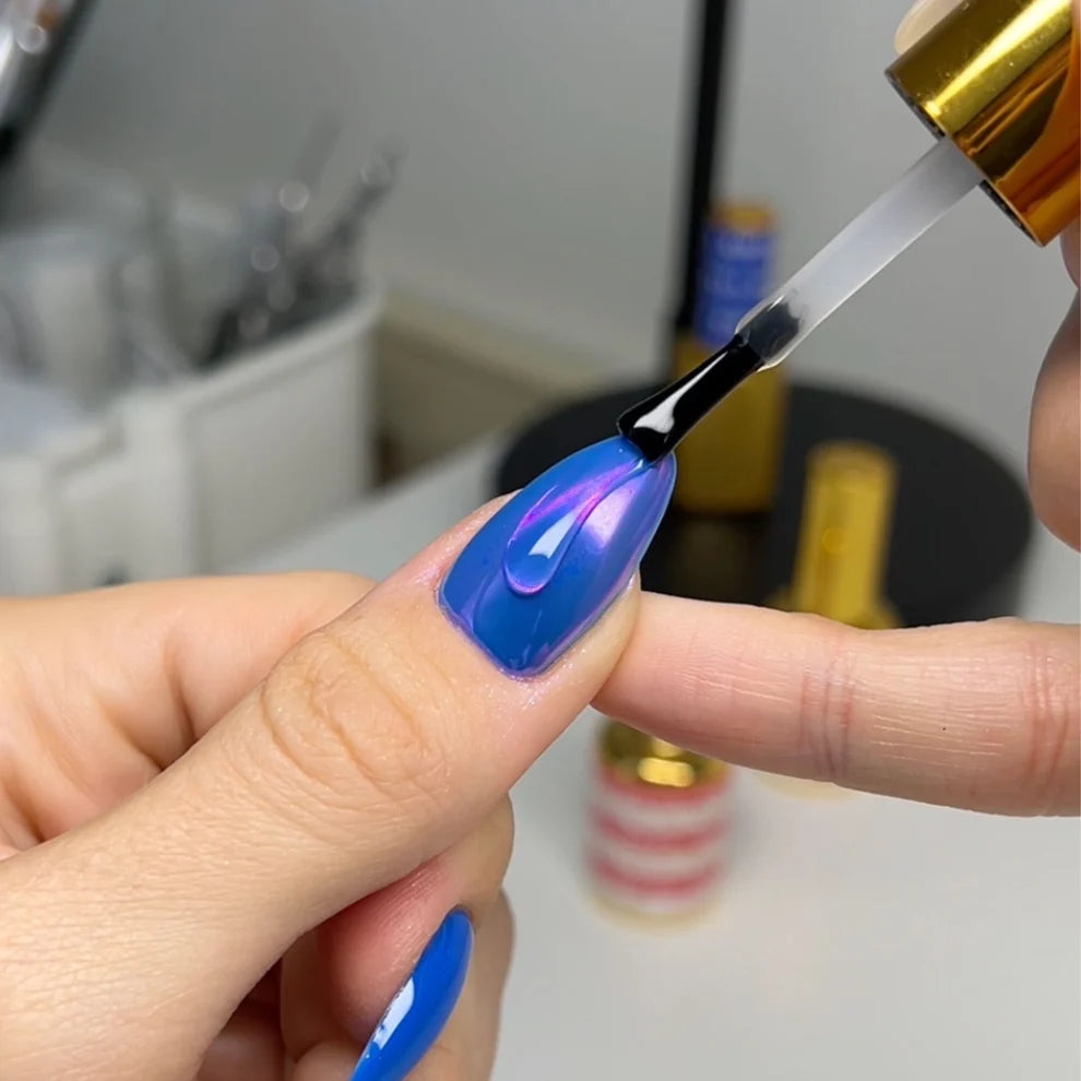 Two bottle DND top and base coat gel system for professional use
