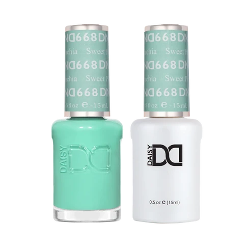 Sweet Pistachia #668 neon mint green gel nail polish with pastel undertones