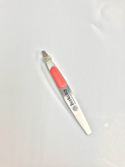 Tweezer / Berkeley - CM Nails & Beauty Supply