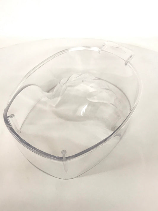 Professional Plastic Manicure Soaking Bowl in white for nail treatments – buy online in Canada